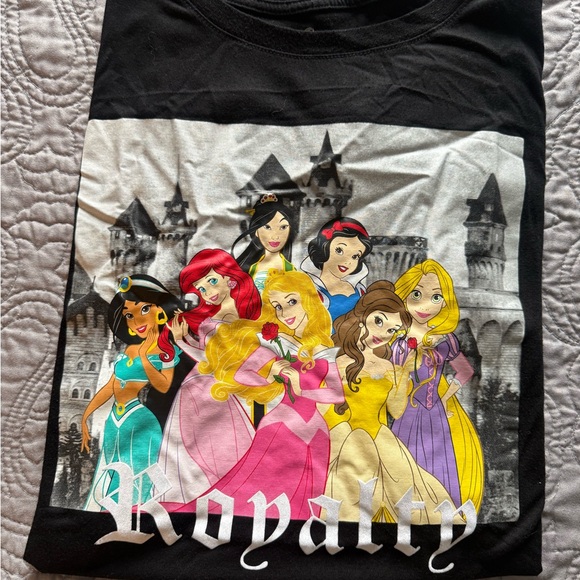Disney Royalty XXL Disney Princesses Short Sleeve Curved Hemline TShirt - Picture 4 of 4